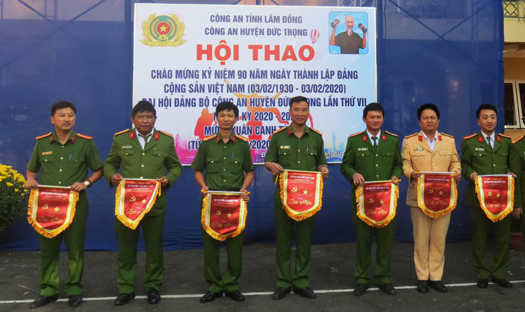 Sôi nổi hội thao mừng Đảng, mừng Xuân của Công an huyện Đức Trọng