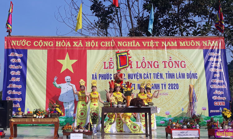Nghi lễ được thực hiện tại Lễ hội Lồng Tồng xã Phước Cát 2, huyện Cát Tiên