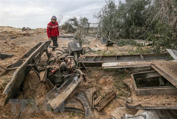 Máy bay chiến đấu Israel tấn công các căn cứ của Hamas tại Dải Gaza