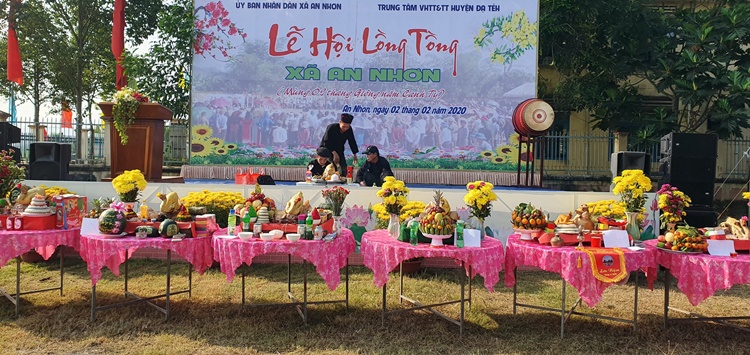 Đông đảo người dân Đạ Tẻh tham gia lễ hội cầu mùa đầu năm mới