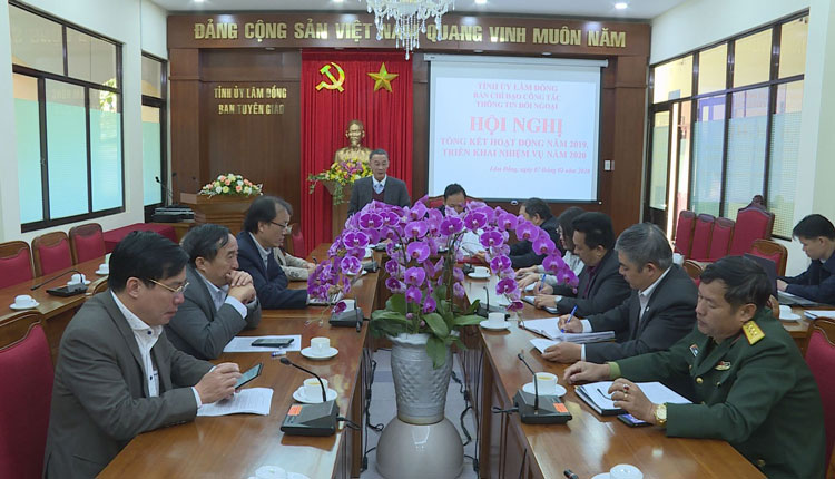 Nâng cao chất lượng công tác đấu tranh phản bác các luận điệu xuyên tạc của các thế lực thù địch