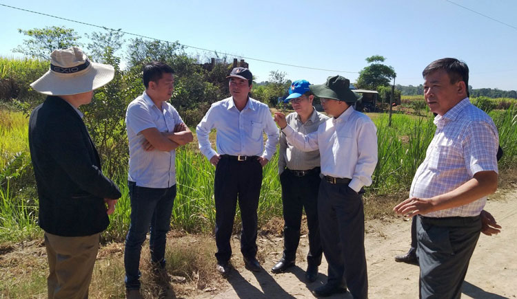Phó Chủ tịch UBND tỉnh Lâm Đồng Phạm S kiểm tra công tác phòng, chống hạn tại Đạ Tẻh