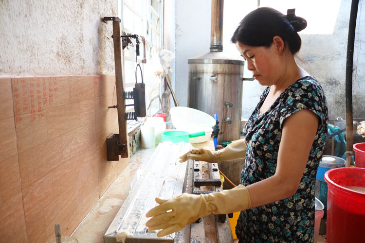 Nghề làm đậu khuôn Lạc Lâm
