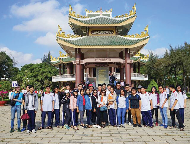 Người thầy thuốc có tấm lòng mẫu mực