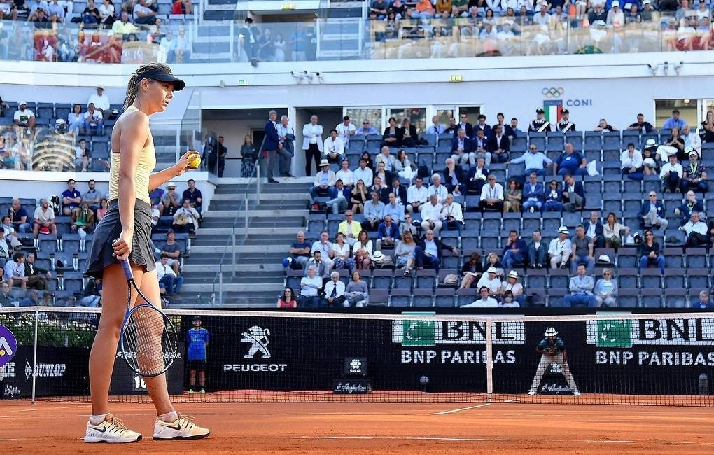 Ngôi sao quần vợt người Nga Maria Sharapova giải nghệ