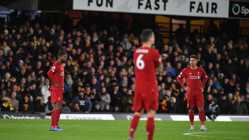 Liverpool thua Watford, kỷ lục bất bại của Arsenal vẫn tồn tại