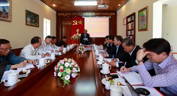 Toàn cảnh buổi làm việc