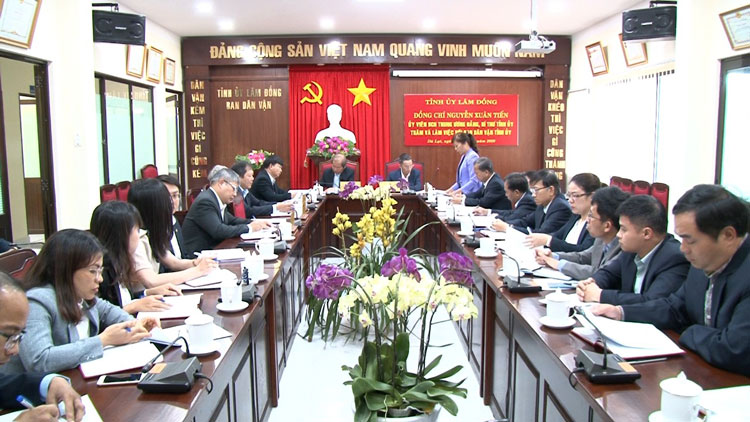 Toàn cảnh hội nghị