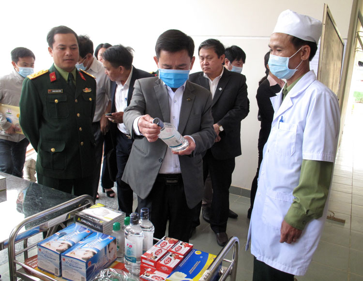 4 du khách Anh trên chuyến bay VN54 âm tính với SARS-CoV-2