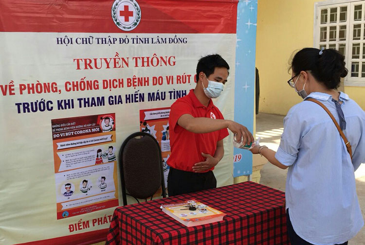 125 đơn vị máu từ Ngày hội Giọt hồng tặng mẹ