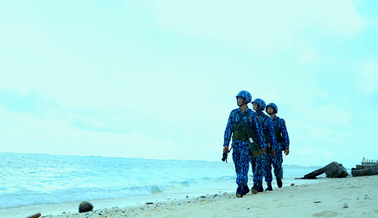 Tổ quốc nhìn từ biển (Bài 3)