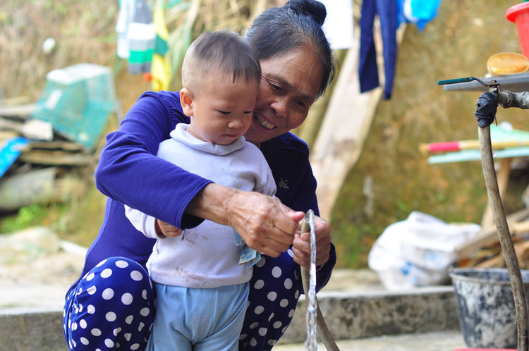 Nỗ lực không để người dân thiếu nước sinh hoạt