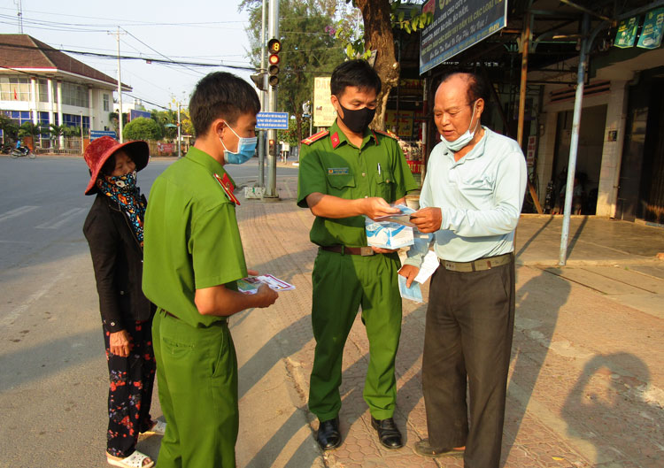 Đạ Tẻh nghiêm túc thực hiện Chỉ thị của Thủ tướng Chính phủ về phòng chống dịch Covid-19