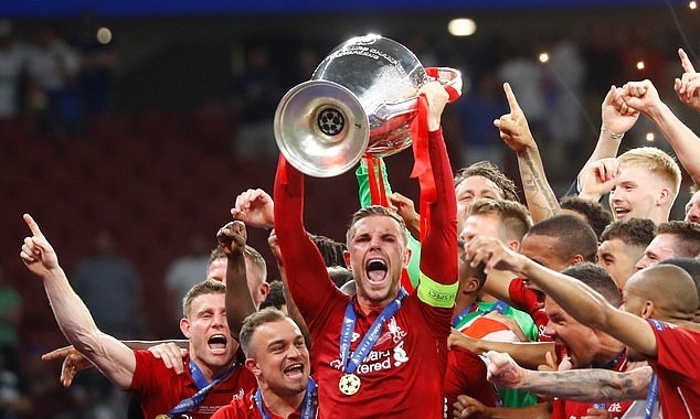 Chung kết Champions League lại bị lùi
