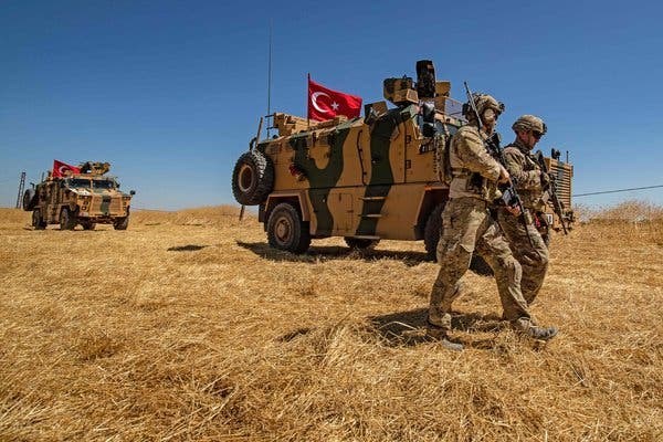 Thổ Nhĩ Kỳ đột nhập đài phát thanh quân đội Syria để ra cảnh báo