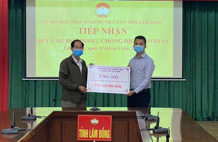 Tập đoàn Công nghiệp Than - Khoáng sản Việt Nam hỗ trợ tỉnh Lâm Đồng 500 triệu đồng phòng chống dịch Covid-19