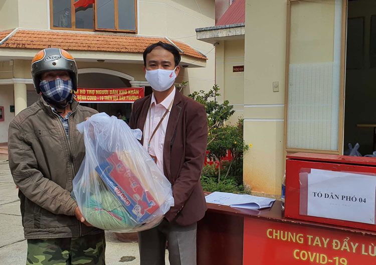 Vận động cộng đồng chung tay hỗ trợ người nghèo