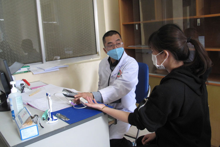 Hơn 2.300 lượt tư vấn về Covid-19 qua đường dây nóng y tế