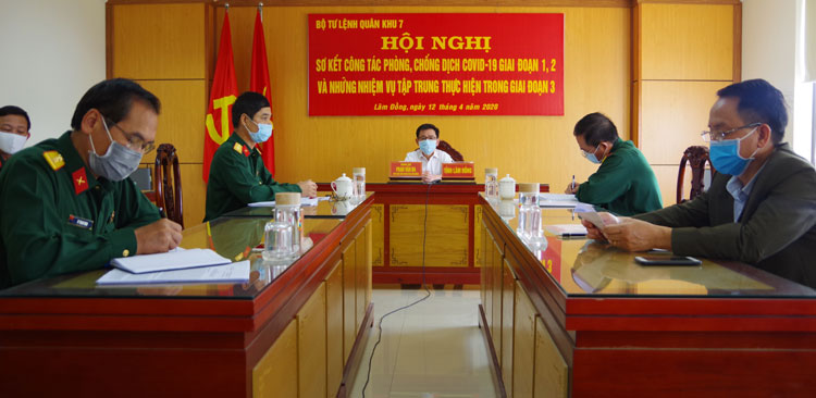 Quân khu 7 sơ kết công tác phòng, chống dịch COVID-19 giai đoạn 1 và 2