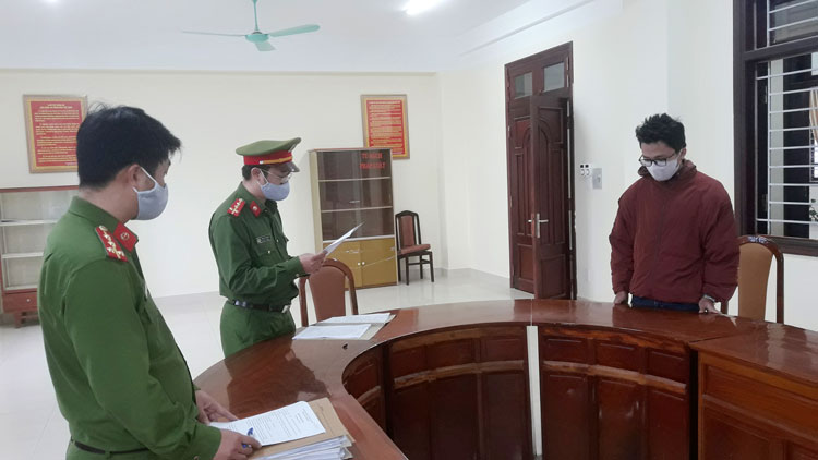 Cơ quan Cảnh sát điều tra Công an tỉnh Lâm Đồng công bố quyết định khởi tố vụ án hình sự, khởi tố bị đối với đối tượng Đinh Vĩnh Sơn