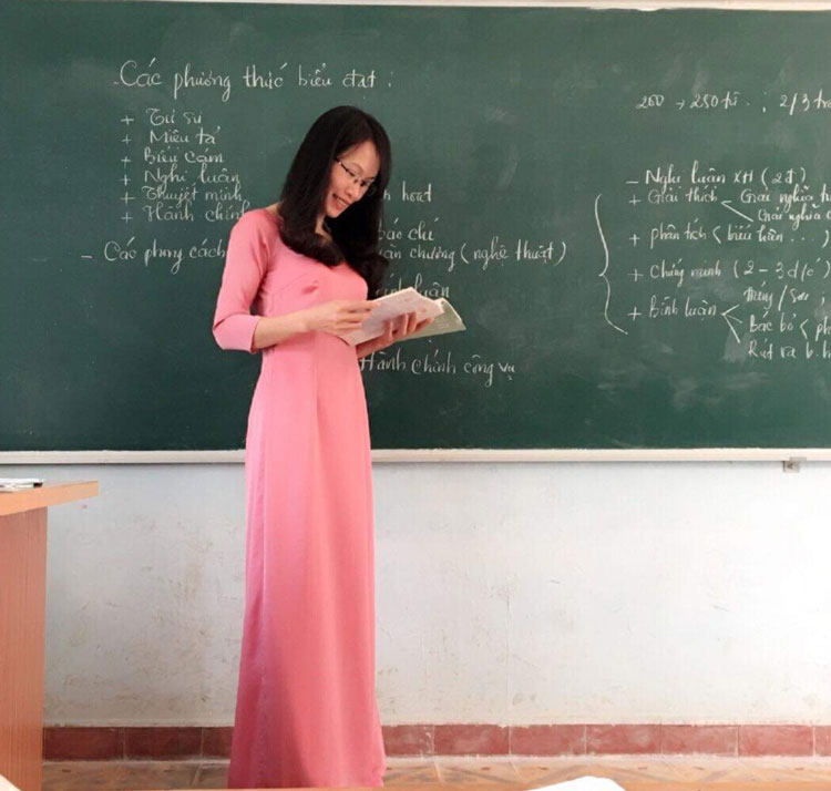 Thầy, cô giáo chống dịch bằng… thơ