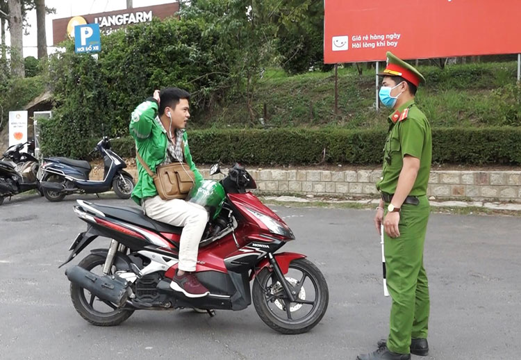 Đồng thuận để đẩy lùi dịch bệnh Covid-19
