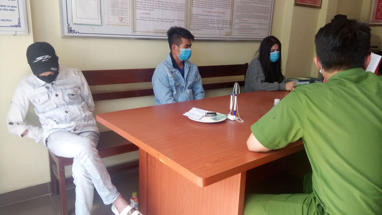 Bắt quả tang 3 đối tượng tàng trữ trái phép chất ma túy trong khách sạn