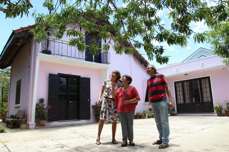 Không gian Ngôi nhà tím - Violet Homestay. Ảnh chụp năm 2019