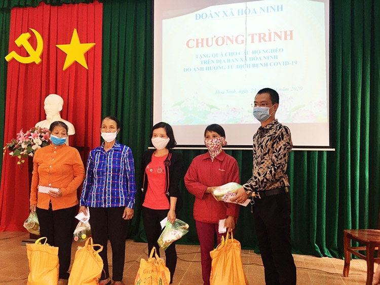 250 suất quà đến với người dân 4 xã vùng sâu, vùng xa