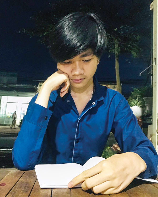 Cậu học trò vượt khó học giỏi