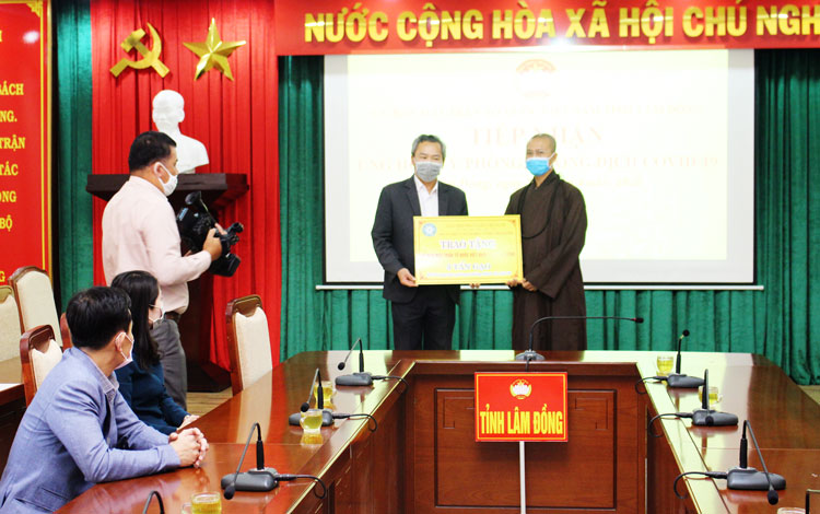 Quỹ phòng chống Covid - 19 Lâm Đồng tiếp nhận trên 3,2 tỷ đồng