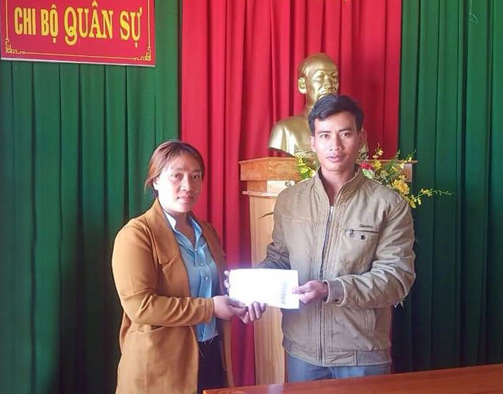 Vượt qua nỗi đau, nghĩ về cộng đồng