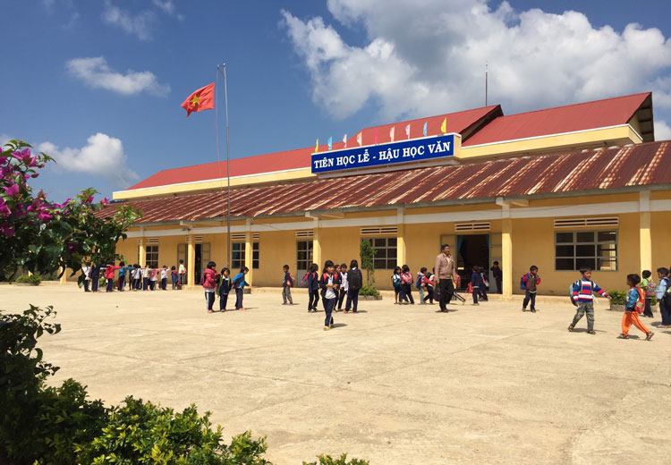 Lạc Dương: 5,6% học sinh chưa ra lớp