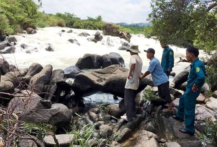 Tìm thấy thi thể người đàn ông bị nước cuốn trôi