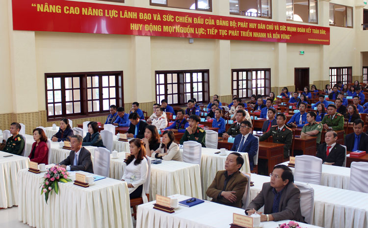 Tuyên dương 90 đảng viên trẻ và thanh niên tiên tiến làm theo lời Bác