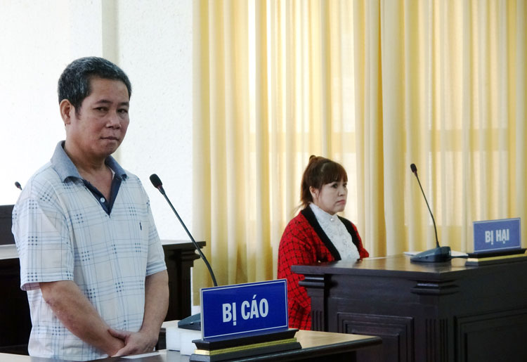 Lừa vay tiền đáo hạn ngân hàng, lãnh án 9 năm tù