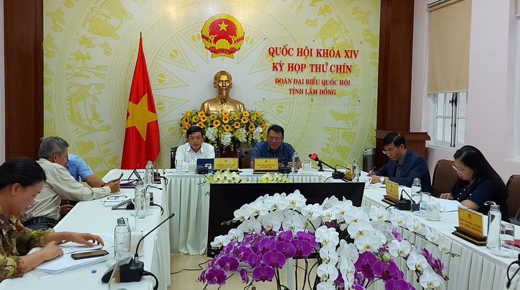 Quốc hội thảo luận giám sát tối cao về xâm hại trẻ em