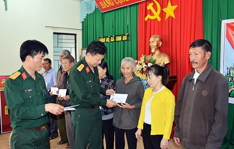 Học viện Lục quân làm tốt công tác dân vận