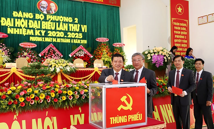 Đại hội bỏ phiếu bầu Ban Chấp hành Đảng bộ Phường 2 lần thứ VI, nhiệm kỳ 2020 - 2025
