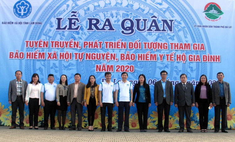 Đà Lạt ra quân tuyên truyền, phát triển mới 800 đối tượng tham gia BHXH tự nguyện và BHYT hộ gia đình