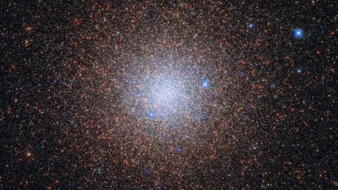 Hình ảnh tuyệt đẹp về &quot;bông tuyết&quot; vũ trụ trong ảnh chụp của NASA
