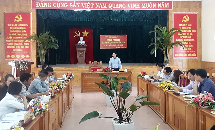 Giao ban công tác thi đua 6 tháng đầu năm và triển khai nhiệm vụ 6 tháng cuối năm 2020