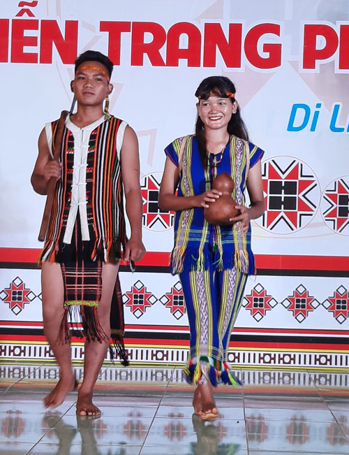Trang phục truyền thống của người Mạ ở Đạ Tẻh, Bảo Lộc, Cát Tiên