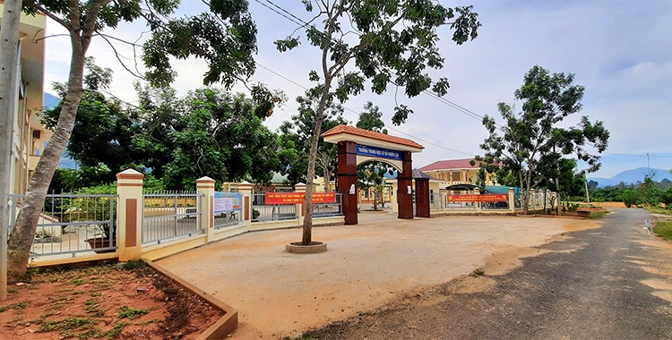 Đạ Huoai thoát nghèo ngoạn mục