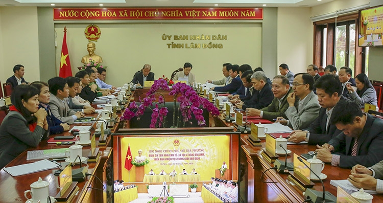 Tham gia họp trực tuyến tại điểm cầu Lâm Đồng