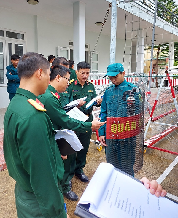 Các đội thi trình bày sáng kiến với nhiếu ý tưởng mới, sáng tạo, khoa học, ứng dụng sát thực tiễn tại hội thi