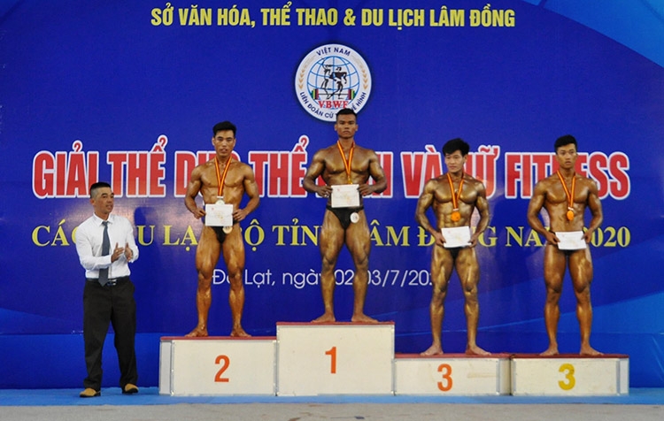 Các VĐV dẫn đầu trong nam nhóm 2 dưới 65kg