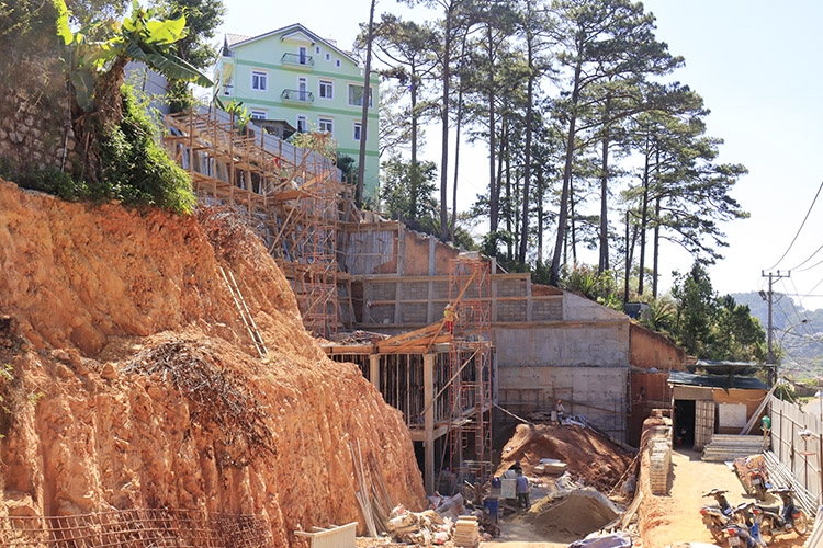 Thu hồi giấy phép xây dựng do chủ đầu tư liên tục phạm luật