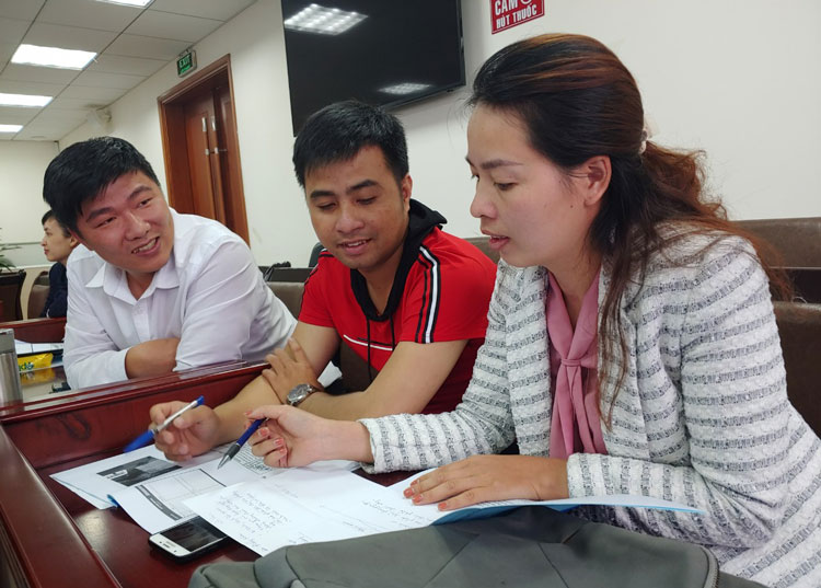 Hỗ trợ hoàn thiện mô hình kinh doanh cho ý tưởng khởi nghiệp