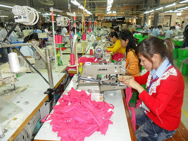 Tạo mọi điều kiện tốt nhất cho lao động nữ phát triển